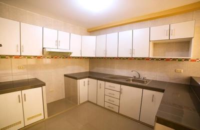 VENTA DE CASA DE 3 PISOS EN URB. LOS FICUS - PIMENTEL